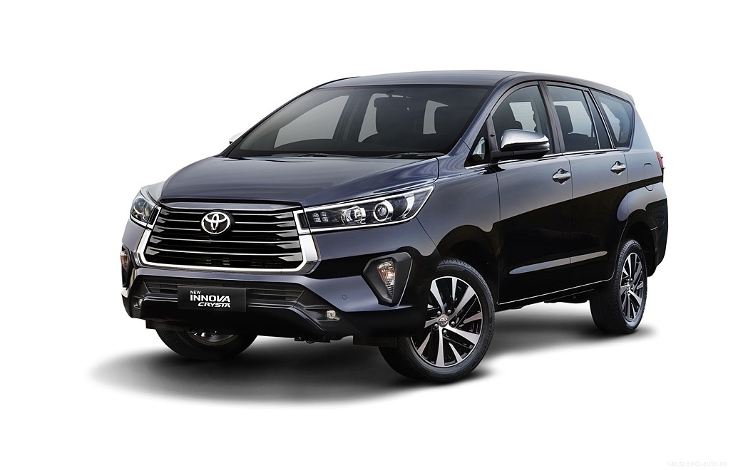 Toyota Innova Crysta  Images
