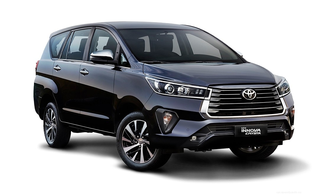 Toyota Innova Crysta  Images