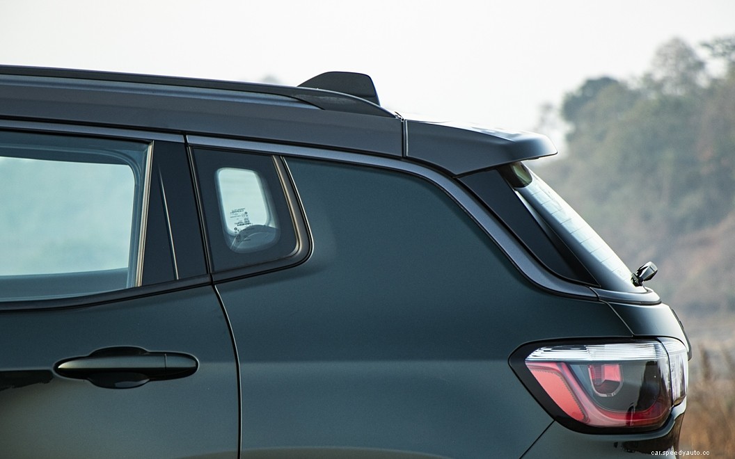 Jeep Compass  Images