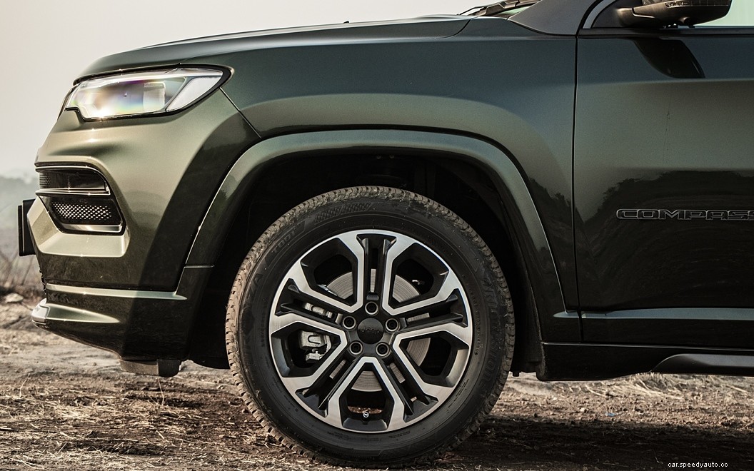 Jeep Compass  Images