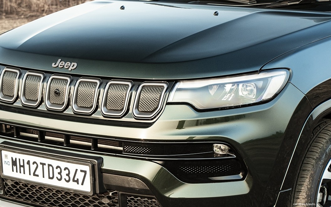 Jeep Compass  Images