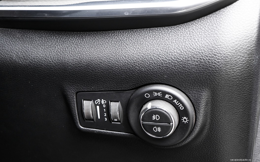 Jeep Compass  Images