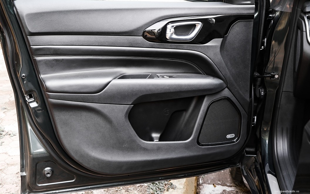 Jeep Compass  Images