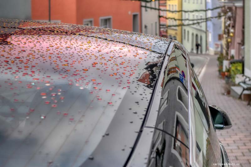 Best Glass Cleaner for Your Tesla - With Neat Tips