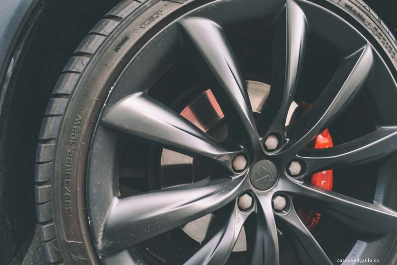 Best Tire Repair Kit for Every Tesla Model - Best Options