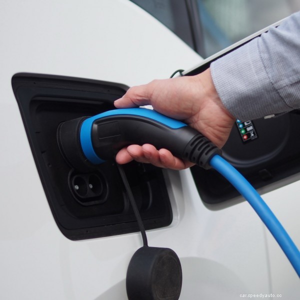 Buying EV Charging Cables: Pitfalls To Avoid