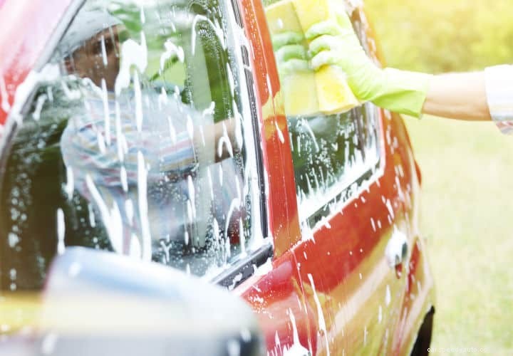 Can You Use Dish Soap To Wash Your Car?