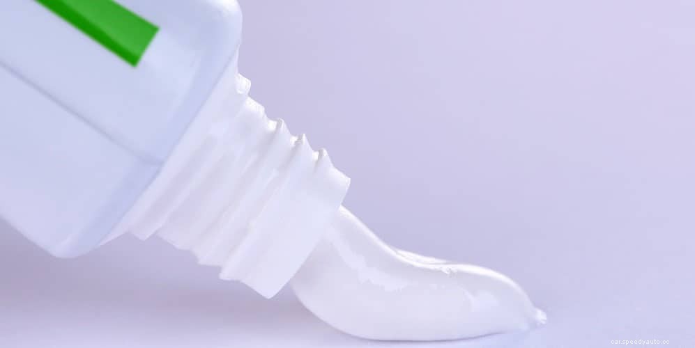 How To Remove Scratches From A Windshield