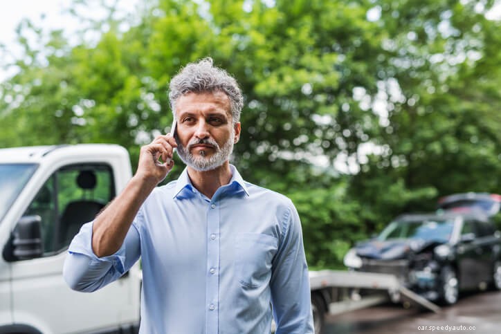 In a Car Crash? Here’s What to Do After a Car Accident