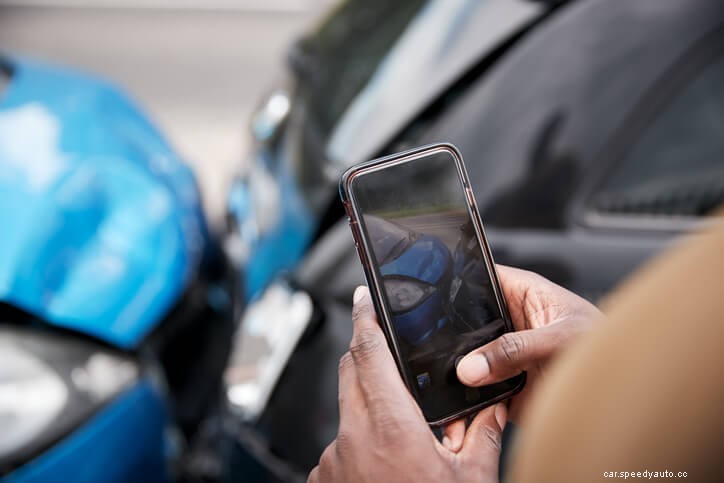 In a Car Crash? Here’s What to Do After a Car Accident
