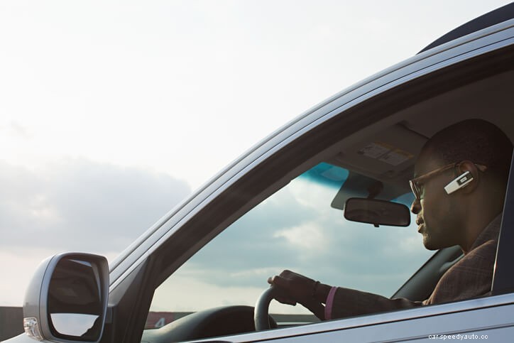 Why a Hands Free Device May Still Distract Drivers