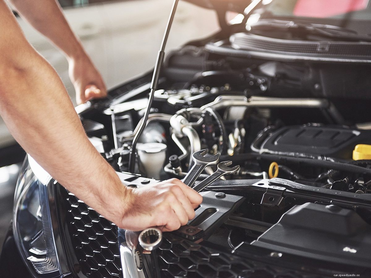 20 Essential Tools No Car Mechanic Should Be Without