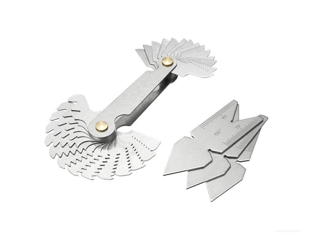 20 Essential Tools No Car Mechanic Should Be Without