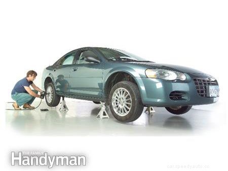 How to Use a Car Jack Safely