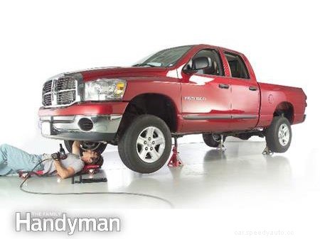 How to Use a Car Jack Safely