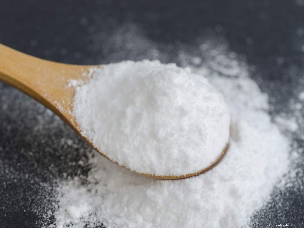 5 Clever (And Unusual) Ways to Clean Your Car