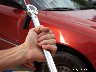 How to Use a Torque Wrench