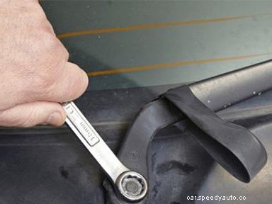 How to Replace a Windshield Wiper Arm