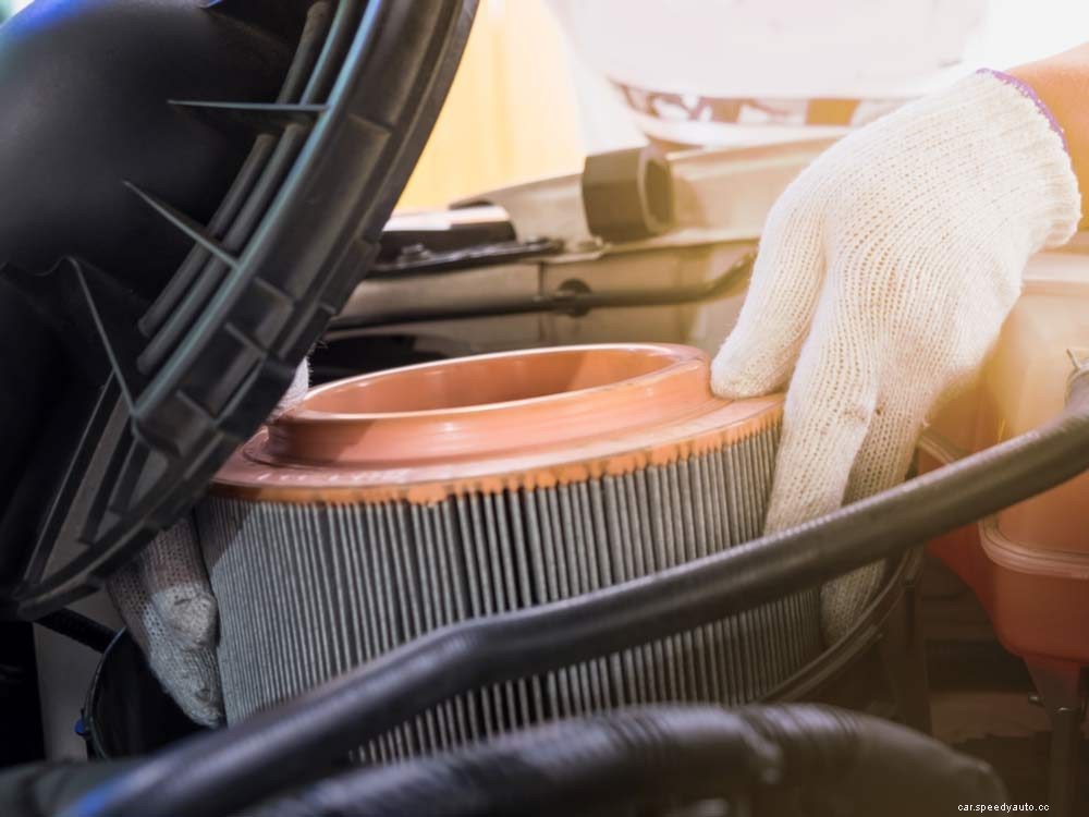How to Replace Your Vehicle’s Air Filter