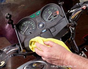 How to Clean a Motorcycle: Motorcycle Detailing Tips From the Pros