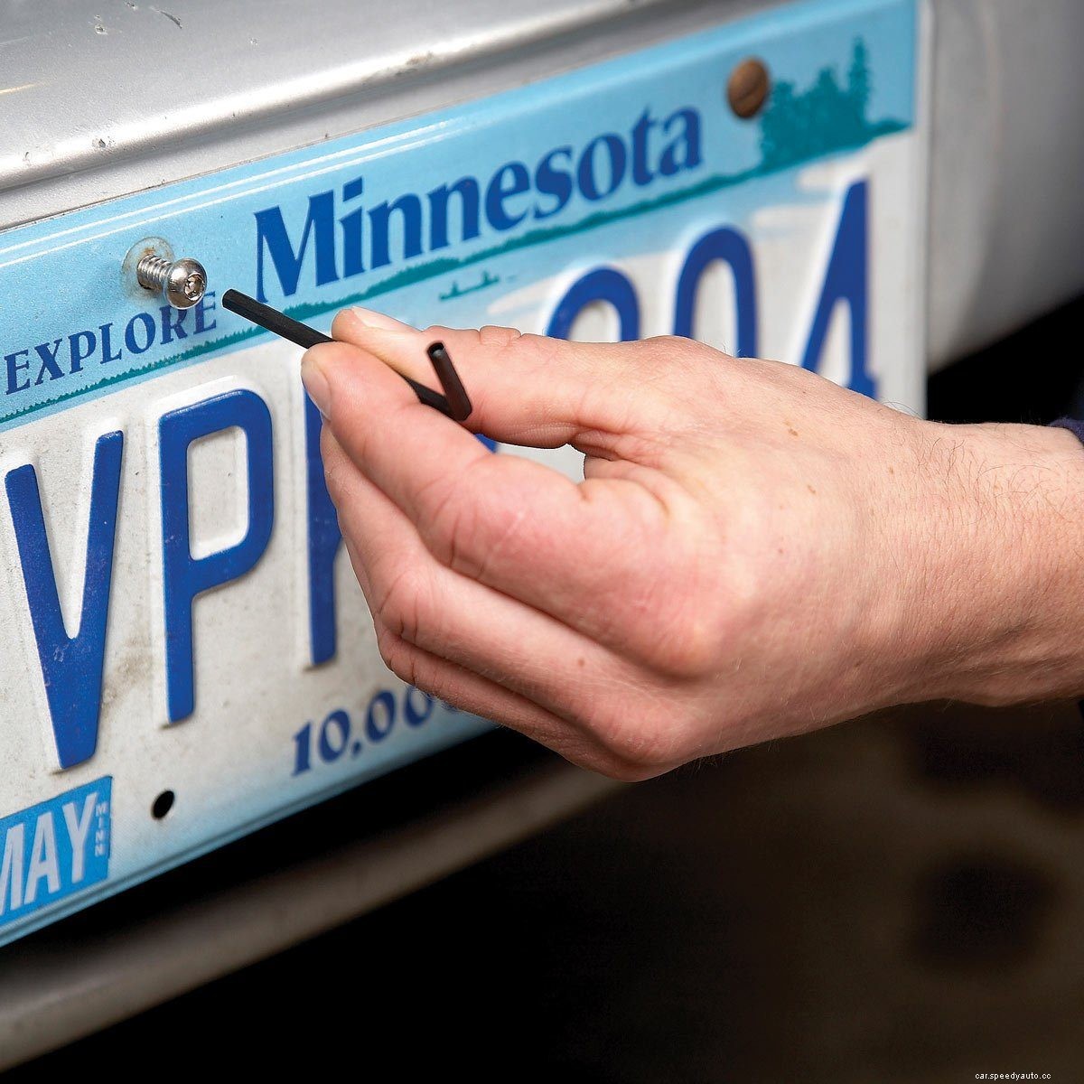 100 Car Maintenance Tasks You Can Do on Your Own