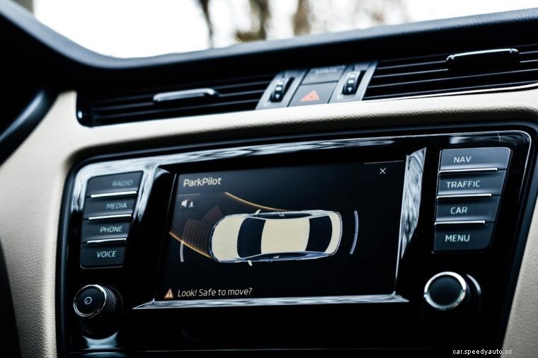 13 Weird Car Features You Probably Didn’t Realize You Had