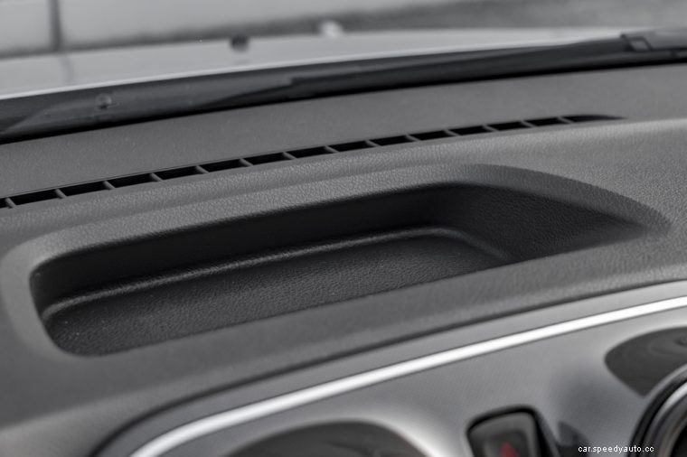 13 Weird Car Features You Probably Didn’t Realize You Had