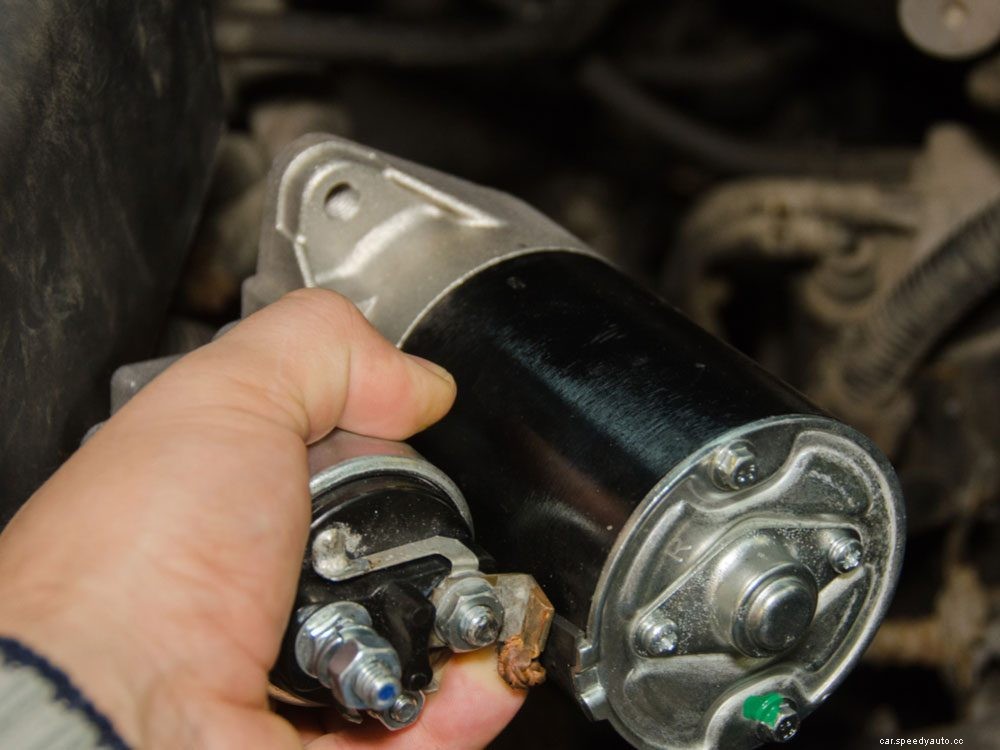 How to Replace a Car Starter