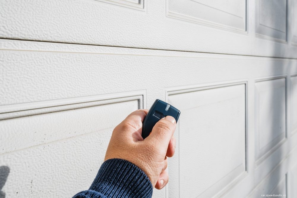 11 Things You Should Never Keep in Your Glove Compartment