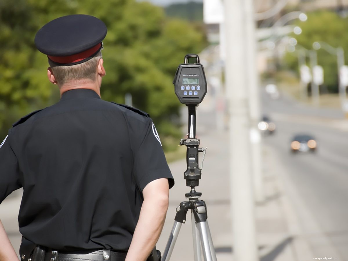 12 Ways to Get Better Gas Mileage—and Pay Less at the Pumps