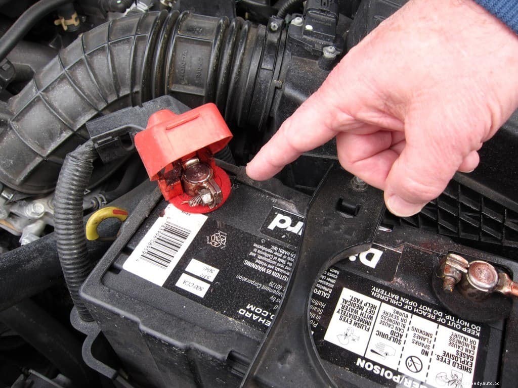 How To Make A Nissan Altima Battery Terminal Replacement?
