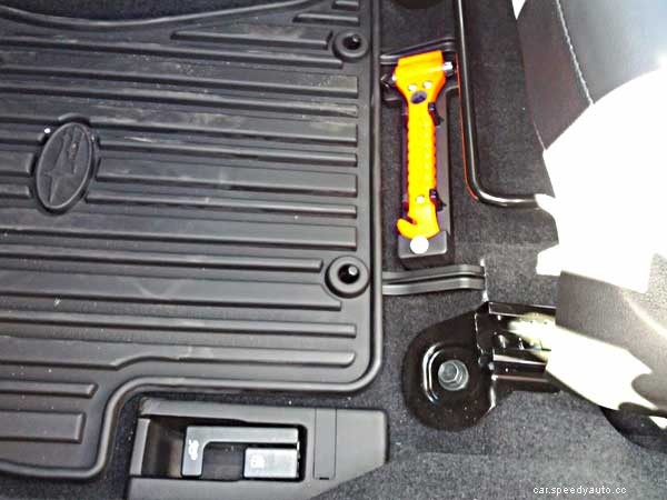 Top 14 Automotive Tools That Are Essential For Every Car Owner