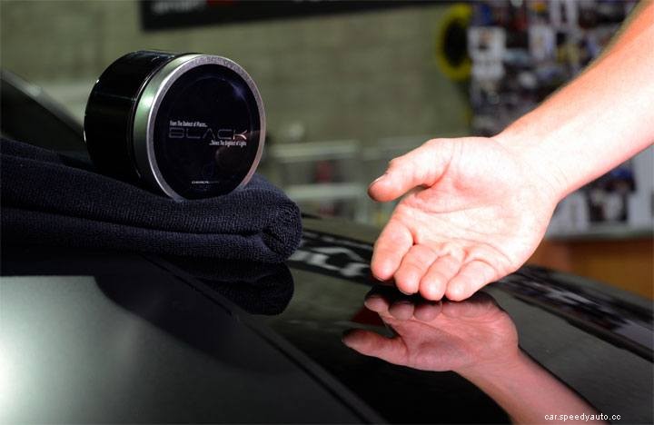 How To Apply Wax On A Black Car?