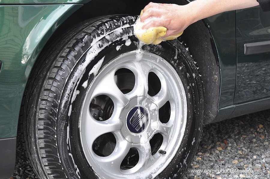 How To Clean Your Car Tires Like A Pro?
