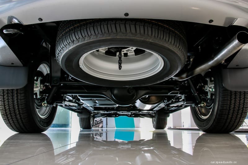 The Causes of Bubbles in Car Tires and 7 Fixes