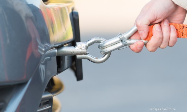 How to safely and securely tow a vehicle