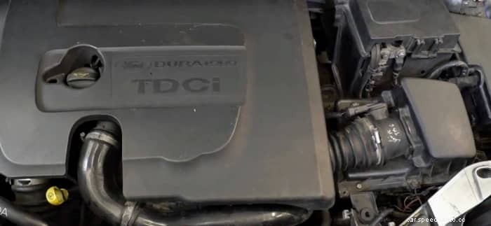 How to Replace the Fuel Filter on the Ford Focus Mk 2