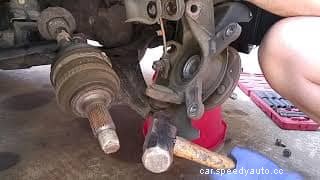 Front Ball Joint Replacement on the 01-05 Honda Civic 1.7L (With Video)