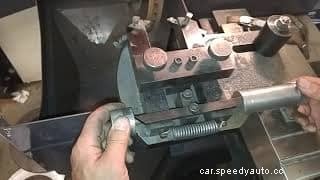 How To Resurface a Brake Rotor on a Rotor Cutting Machine (With Video)