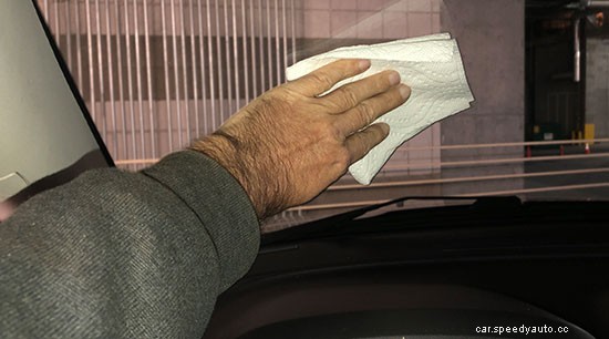 Why Does My Car Windshield Keep Fogging Up?