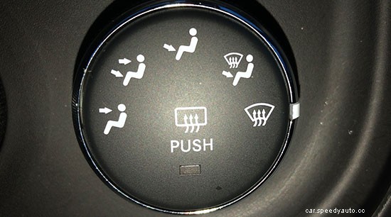 Why Does My Car Windshield Keep Fogging Up?