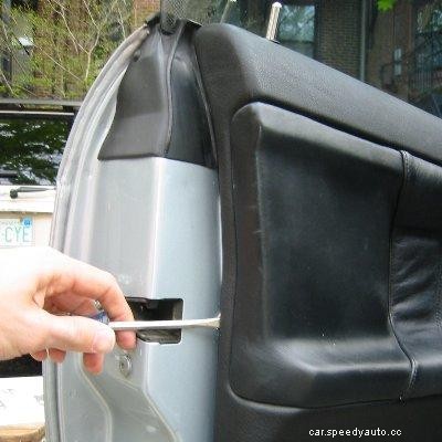 How to Replace a Broken Car Window