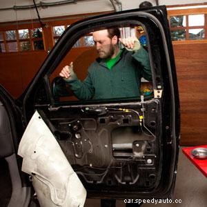 How to Replace a Broken Car Window