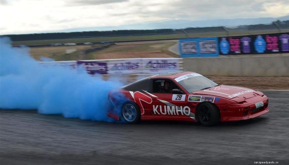 Blue Smoke From Exhaust: Common Causes And How To Fix