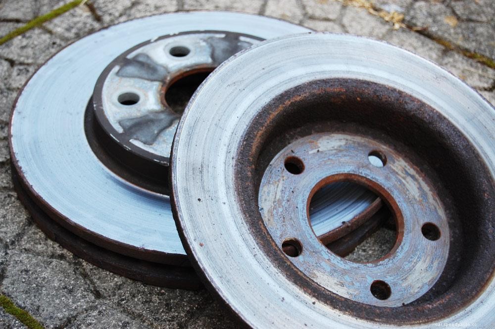8 Reasons Your Car Is Making Grinding Noise When Braking