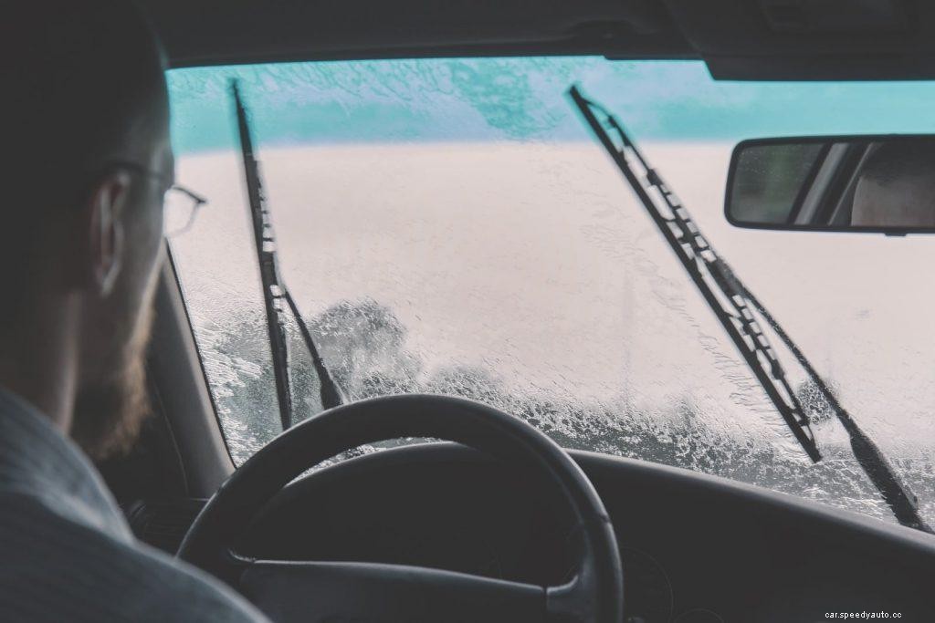 How to Fix Windshield Wiper Problems