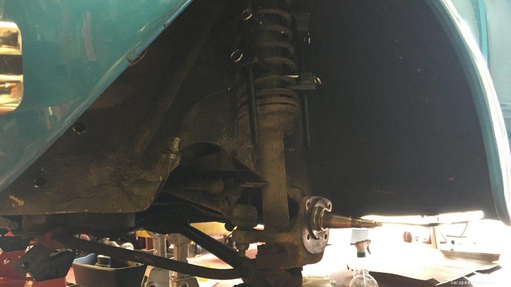 Remove Stuck Lower Control Arm Bolt: A How To Guide