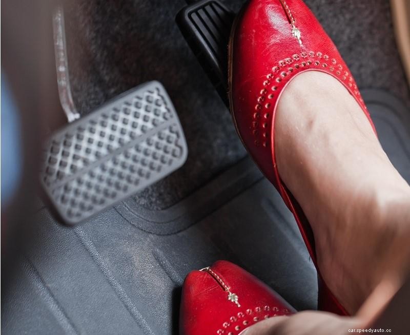 Manual Car Stalling – Reasons and Solutions