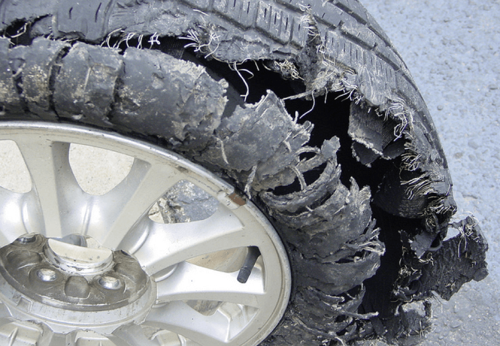 What Are Some Symptoms of Bad Tie Rods?