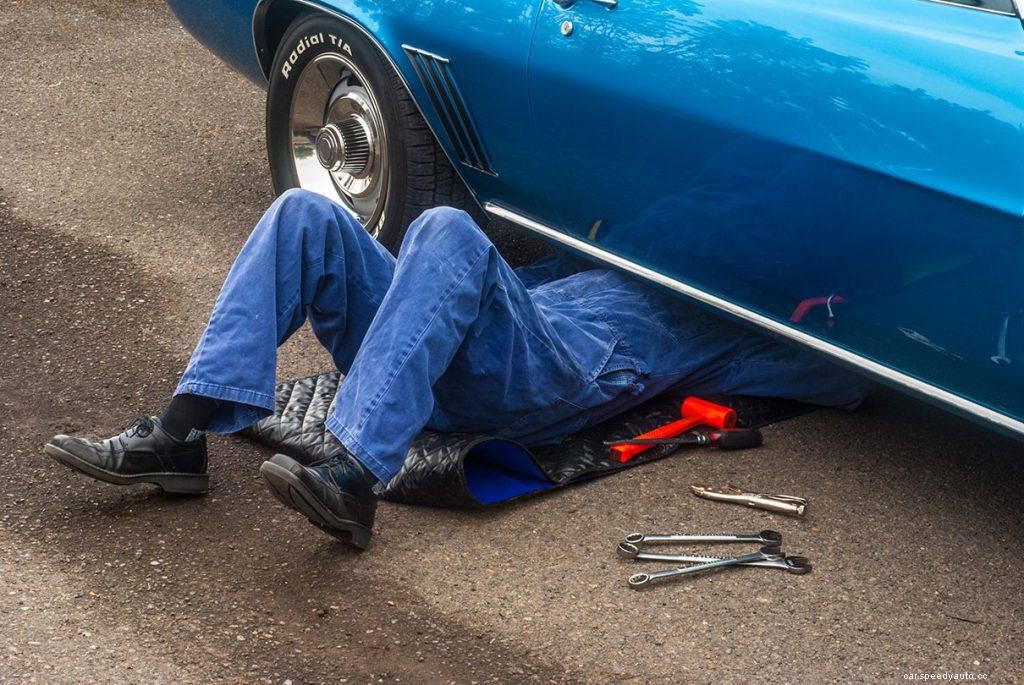 What Happens If You Put Too Much Oil In Car?